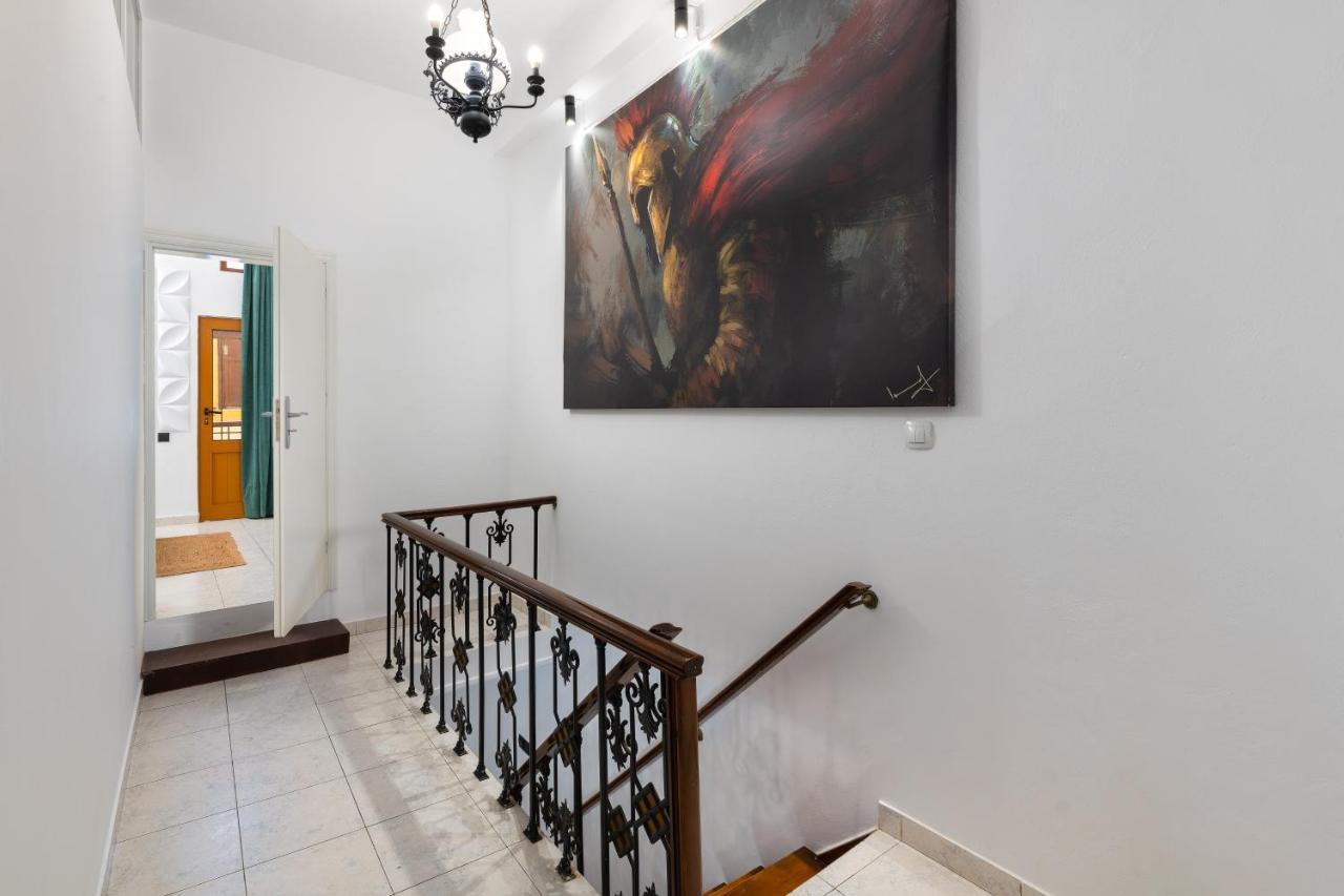 A Unique 3-4 bedrooms house in OLD TOWN Rhodes City Extérieur photo